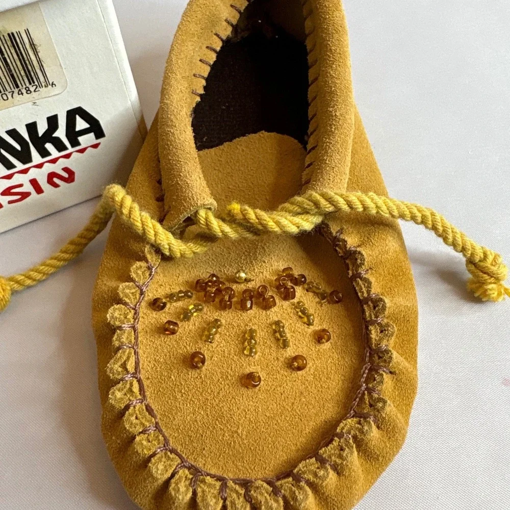 Minnetonka Moccasins Child Size 2 Brown Beaded Suede Soft Sole Infant Baby Shoes